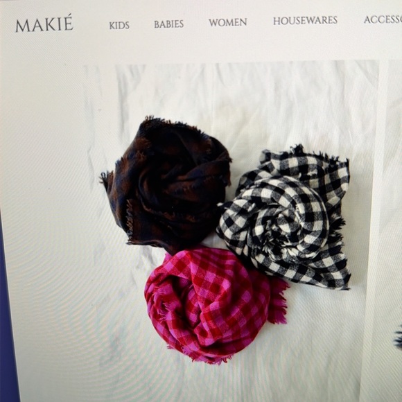 Makie Clothier cashmere scarf